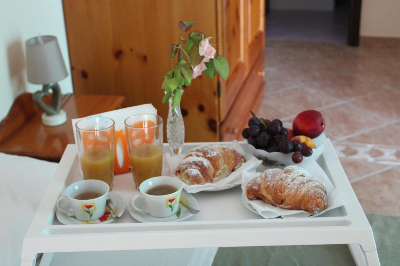 Bed and Breakfast La Collina Санта-Марія-дель-Чедро Екстер'єр фото