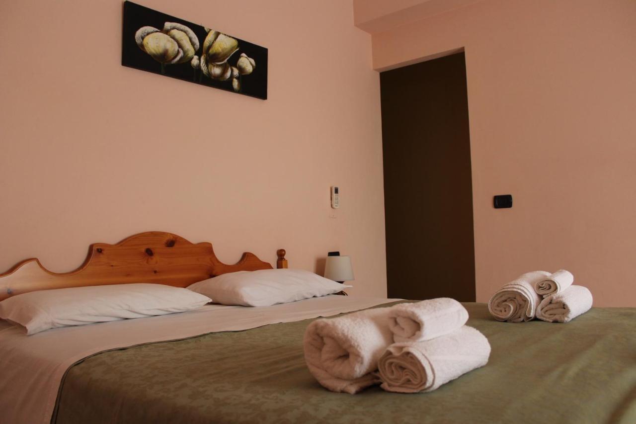 Bed and Breakfast La Collina Санта-Марія-дель-Чедро Екстер'єр фото